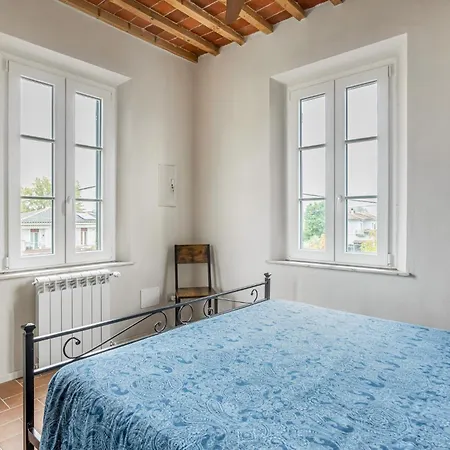 Guesthost - Casa Carlotta - Lovely And Roomy