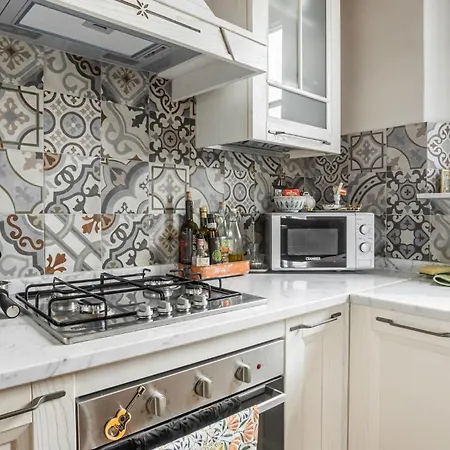 Guesthost - Casa Carlotta - Lovely And Roomy *