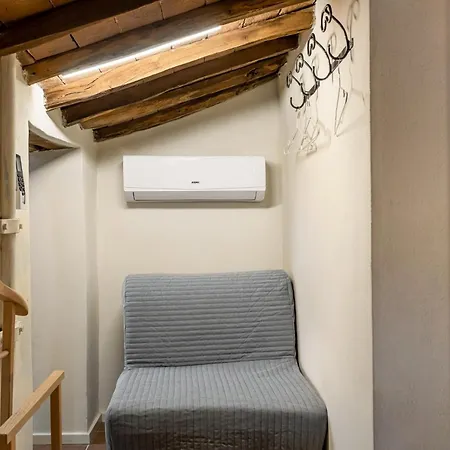 Guesthost - Casa Carlotta - Lovely And Roomy Lägenhet Lucca
